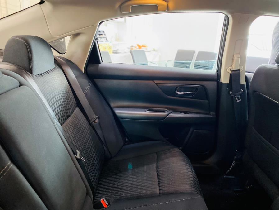 Used Nissan Altima 2.5 S Sedan 2017 | Luxury Motor Club. Franklin Square, New York Used Nissan Altima 2.5 S Sedan 2017 | Luxury Motor Club. Franklin Square, New York