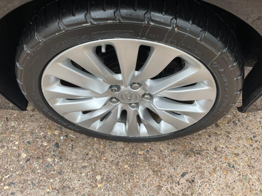2014 Acura RLX 4dr Sdn Tech Pkg, available for sale in Manchester, Connecticut | Carsonmain LLC. Manchester, Connecticut 2014 Acura RLX 4dr Sdn Tech Pkg, available for sale in Manchester, Connecticut | Carsonmain LLC. Manchester, Connecticut