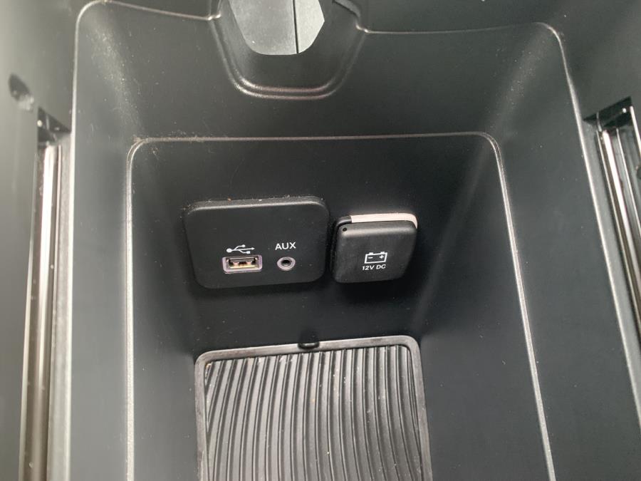 Used Chrysler 200 4dr Sdn S AWD 2015 | Saybrook Auto Barn. Old Saybrook, Connecticut Used Chrysler 200 4dr Sdn S AWD 2015 | Saybrook Auto Barn. Old Saybrook, Connecticut