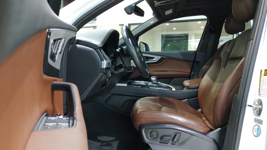 Used Audi Q7 3.0 TFSI Prestige 2017 | Dream Car Gallery. Woodbury, New York Used Audi Q7 3.0 TFSI Prestige 2017 | Dream Car Gallery. Woodbury, New York