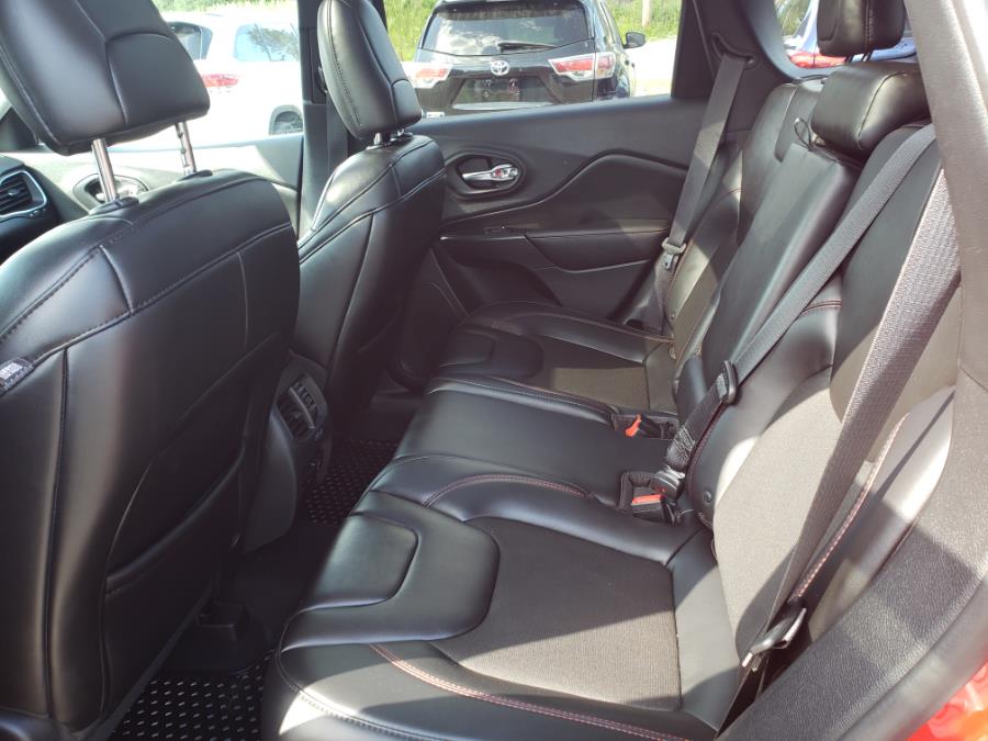 Used Jeep Cherokee Trailhawk 4x4 2019 | Pray's Auto Sales . Bangor , Maine Used Jeep Cherokee Trailhawk 4x4 2019 | Pray's Auto Sales . Bangor , Maine