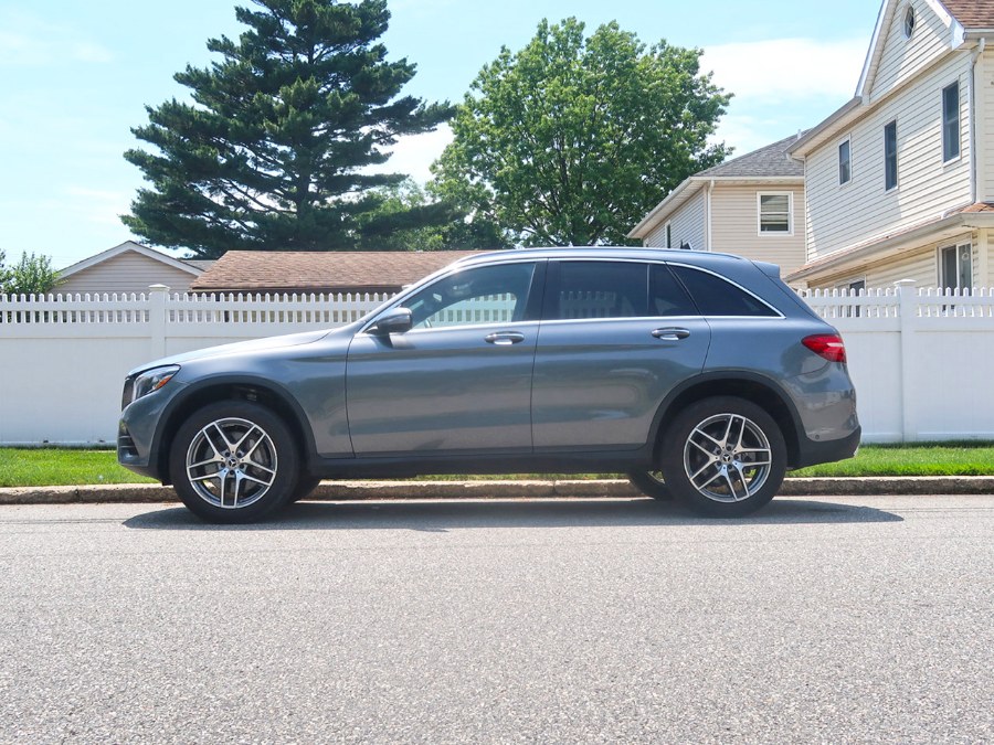 Used Mercedes-benz Glc GLC 300 2018 | Auto Expo Ent Inc.. Great Neck, New York Used Mercedes-benz Glc GLC 300 2018 | Auto Expo Ent Inc.. Great Neck, New York