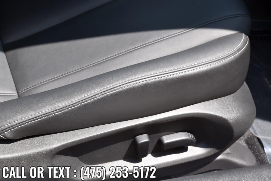 Used INFINITI Q60 2.0t Premium AWD 2017 | Highline Car Connection. Waterbury, Connecticut Used INFINITI Q60 2.0t Premium AWD 2017 | Highline Car Connection. Waterbury, Connecticut