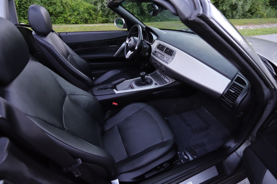 2003 BMW Z4 Z4 2dr Roadster 2.5i, available for sale in North Salem, New York | Meccanic Shop North Inc. North Salem, New York 2003 BMW Z4 Z4 2dr Roadster 2.5i, available for sale in North Salem, New York | Meccanic Shop North Inc. North Salem, New York