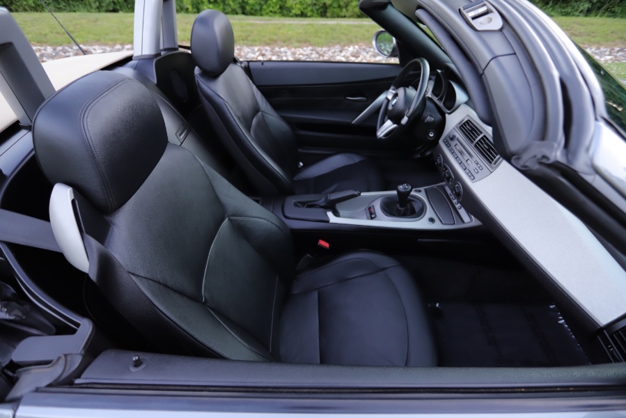 2003 BMW Z4 Z4 2dr Roadster 2.5i, available for sale in North Salem, New York | Meccanic Shop North Inc. North Salem, New York 2003 BMW Z4 Z4 2dr Roadster 2.5i, available for sale in North Salem, New York | Meccanic Shop North Inc. North Salem, New York