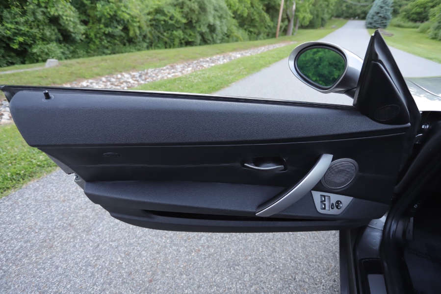 2003 BMW Z4 Z4 2dr Roadster 2.5i, available for sale in North Salem, New York | Meccanic Shop North Inc. North Salem, New York 2003 BMW Z4 Z4 2dr Roadster 2.5i, available for sale in North Salem, New York | Meccanic Shop North Inc. North Salem, New York