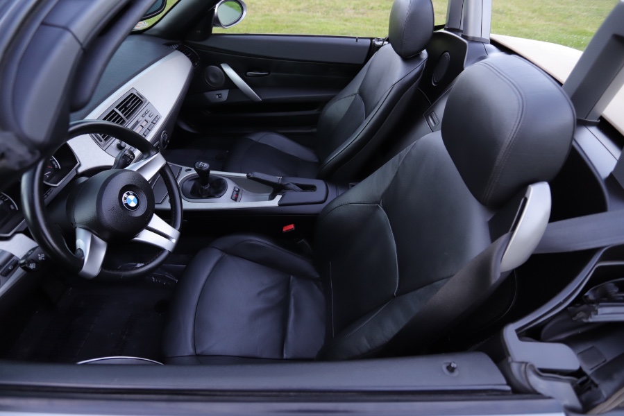 2003 BMW Z4 Z4 2dr Roadster 2.5i, available for sale in North Salem, New York | Meccanic Shop North Inc. North Salem, New York 2003 BMW Z4 Z4 2dr Roadster 2.5i, available for sale in North Salem, New York | Meccanic Shop North Inc. North Salem, New York