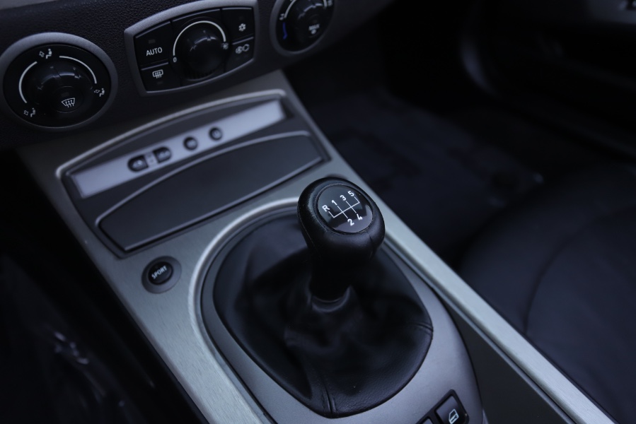 2003 BMW Z4 Z4 2dr Roadster 2.5i, available for sale in North Salem, New York | Meccanic Shop North Inc. North Salem, New York 2003 BMW Z4 Z4 2dr Roadster 2.5i, available for sale in North Salem, New York | Meccanic Shop North Inc. North Salem, New York