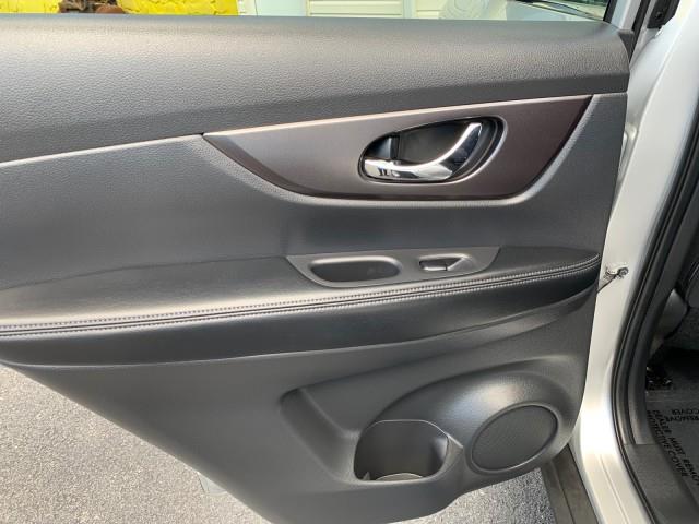 Used Nissan Rogue SV 2015 | Valentine Motor Company. Forestville, Maryland Used Nissan Rogue SV 2015 | Valentine Motor Company. Forestville, Maryland
