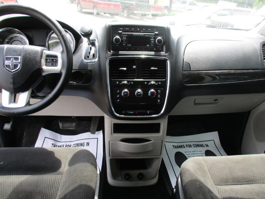 2016 Dodge Grand Caravan 4dr Wgn SE, available for sale in Meriden, Connecticut | Cos Central Auto. Meriden, Connecticut 2016 Dodge Grand Caravan 4dr Wgn SE, available for sale in Meriden, Connecticut | Cos Central Auto. Meriden, Connecticut