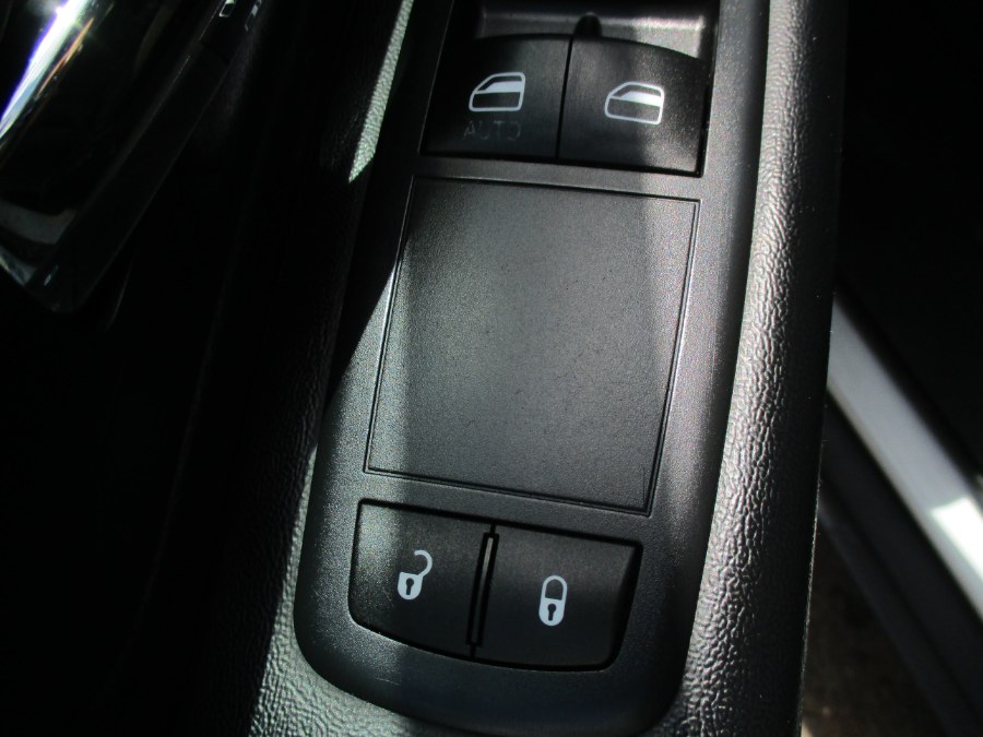 2016 Dodge Grand Caravan 4dr Wgn SE, available for sale in Meriden, Connecticut | Cos Central Auto. Meriden, Connecticut 2016 Dodge Grand Caravan 4dr Wgn SE, available for sale in Meriden, Connecticut | Cos Central Auto. Meriden, Connecticut