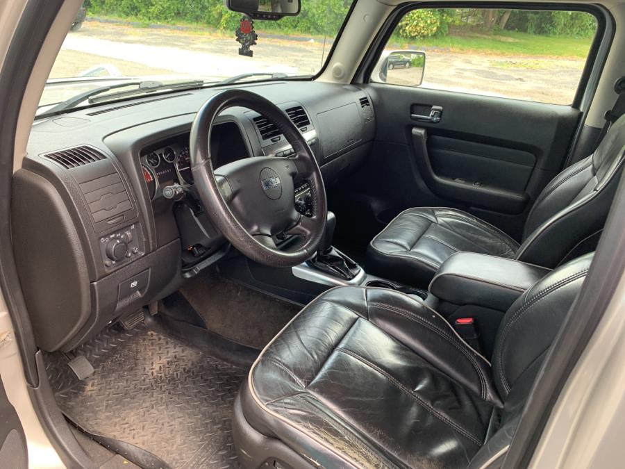 Used HUMMER H3 4dr 4WD SUV 2006 | Dealertown Auto Wholesalers. Milford, Connecticut Used HUMMER H3 4dr 4WD SUV 2006 | Dealertown Auto Wholesalers. Milford, Connecticut