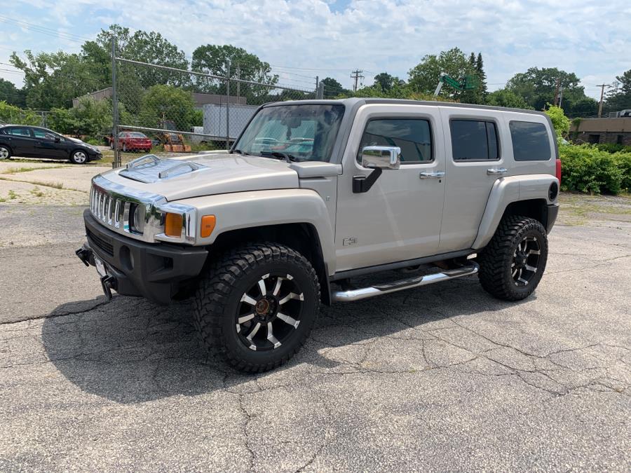 Used HUMMER H3 4dr 4WD SUV 2006 | Dealertown Auto Wholesalers. Milford, Connecticut Used HUMMER H3 4dr 4WD SUV 2006 | Dealertown Auto Wholesalers. Milford, Connecticut