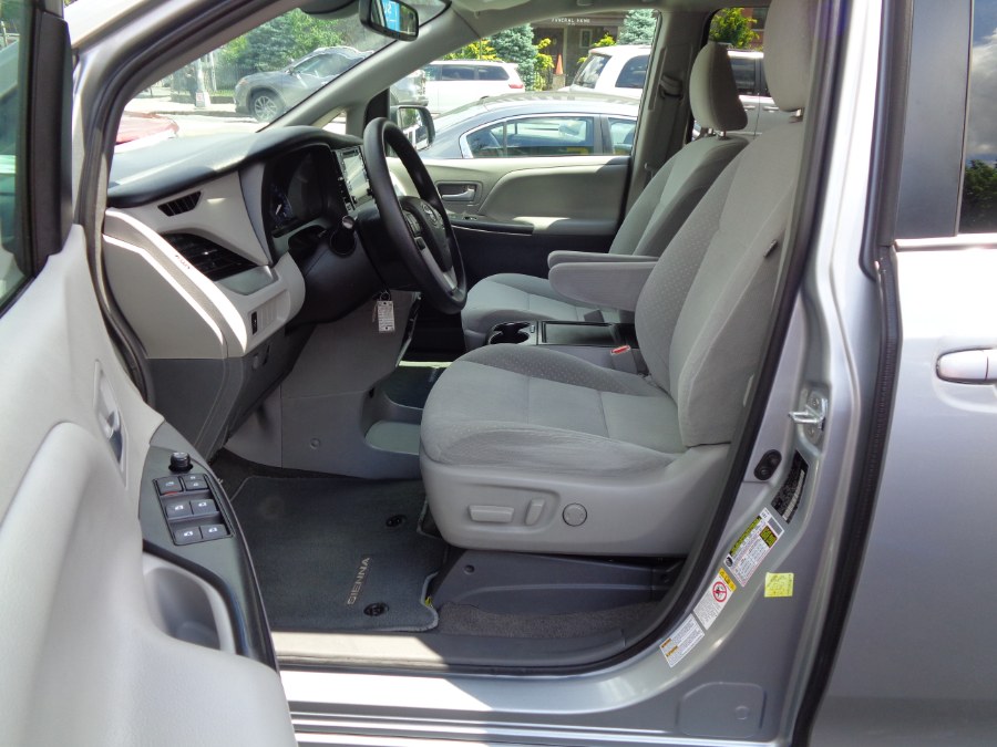 Used Toyota Sienna LE AWD 2019 | Top Speed Motors LLC. Jamaica, New York Used Toyota Sienna LE AWD 2019 | Top Speed Motors LLC. Jamaica, New York