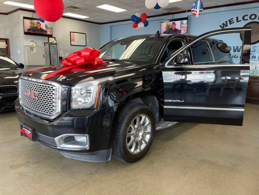 Used GMC Yukon XL 4WD 4dr Denali 2016 | 5 Towns Drive. Inwood, New York Used GMC Yukon XL 4WD 4dr Denali 2016 | 5 Towns Drive. Inwood, New York