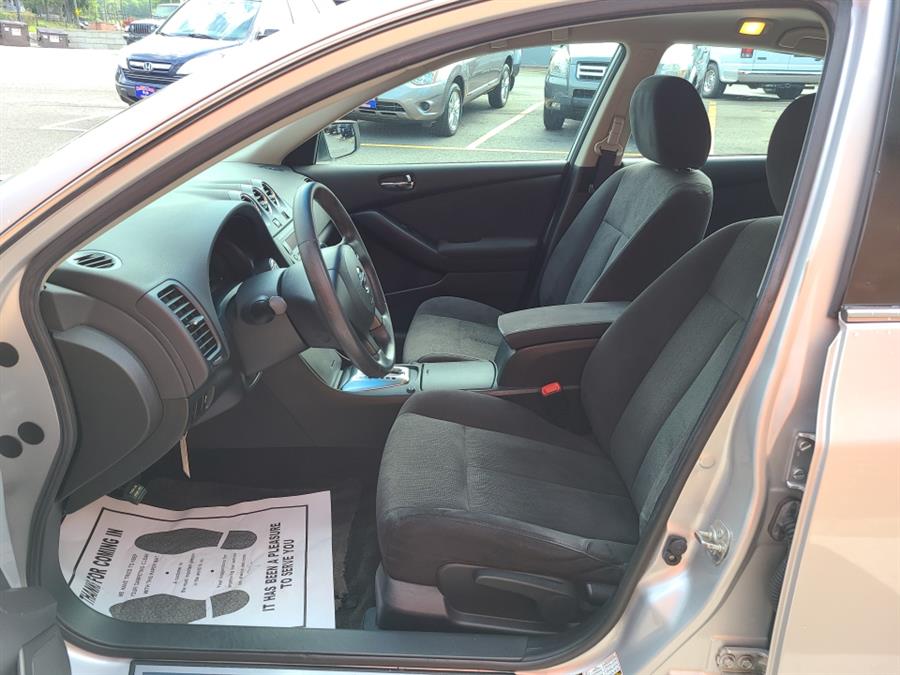 Used Nissan Altima 4dr Sdn 2.5 S 2011 | National Auto Brokers, Inc.. Waterbury, Connecticut Used Nissan Altima 4dr Sdn 2.5 S 2011 | National Auto Brokers, Inc.. Waterbury, Connecticut