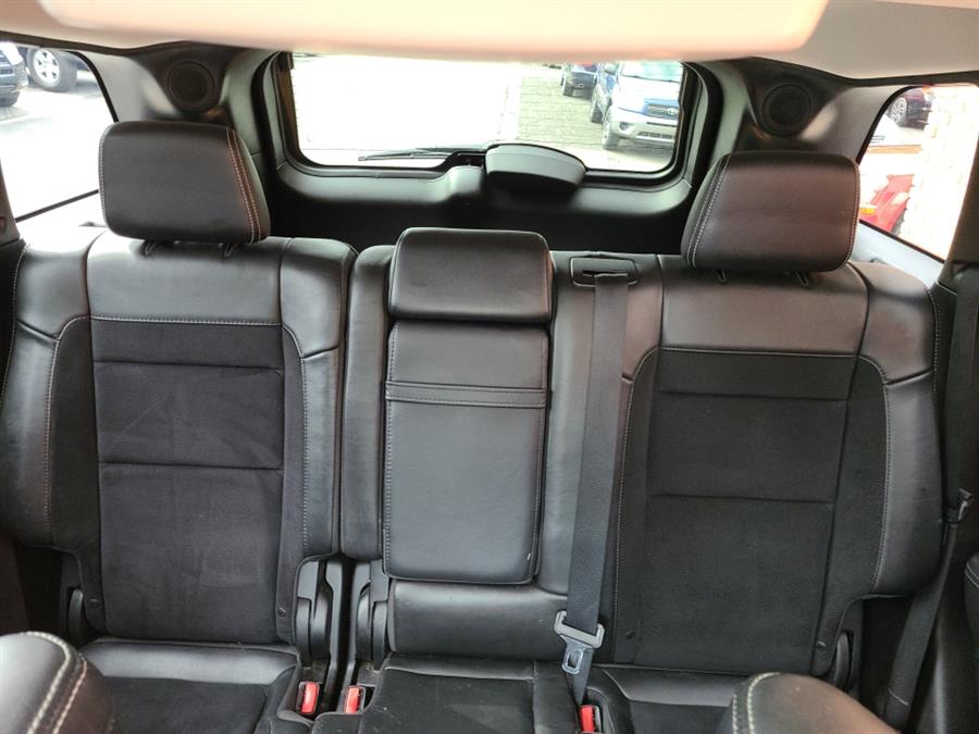 Used Jeep Grand Cherokee 4WD 4dr SRT8 2012 | National Auto Brokers, Inc.. Waterbury, Connecticut Used Jeep Grand Cherokee 4WD 4dr SRT8 2012 | National Auto Brokers, Inc.. Waterbury, Connecticut