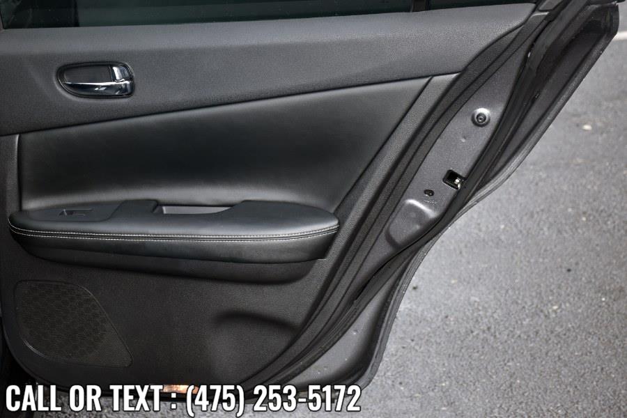 Used Nissan Maxima 4dr Sdn 3.5 SV w/Premium Pkg 2014 | Highline Car Connection. Waterbury, Connecticut Used Nissan Maxima 4dr Sdn 3.5 SV w/Premium Pkg 2014 | Highline Car Connection. Waterbury, Connecticut