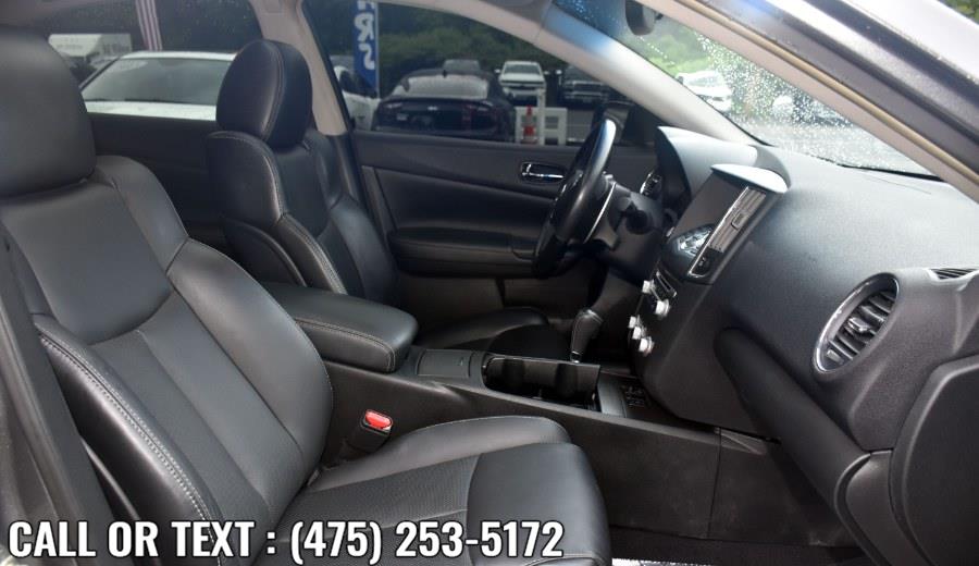Used Nissan Maxima 4dr Sdn 3.5 SV w/Premium Pkg 2014 | Highline Car Connection. Waterbury, Connecticut Used Nissan Maxima 4dr Sdn 3.5 SV w/Premium Pkg 2014 | Highline Car Connection. Waterbury, Connecticut