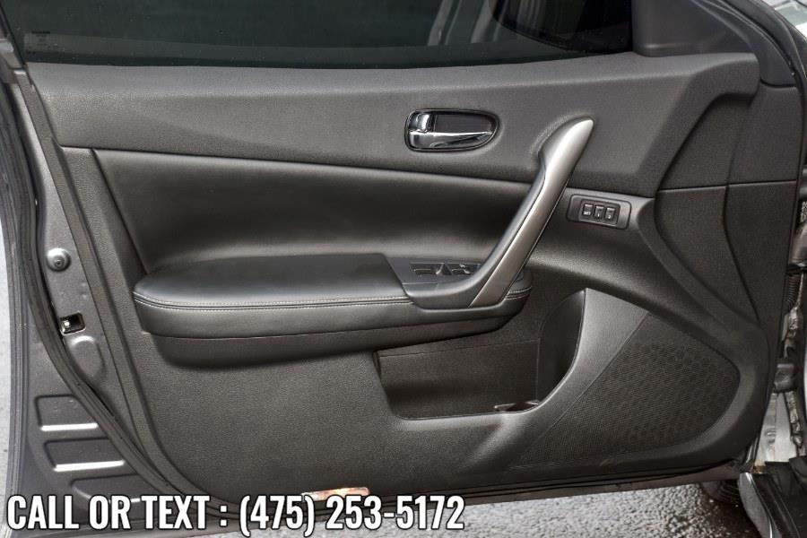 Used Nissan Maxima 4dr Sdn 3.5 SV w/Premium Pkg 2014 | Highline Car Connection. Waterbury, Connecticut Used Nissan Maxima 4dr Sdn 3.5 SV w/Premium Pkg 2014 | Highline Car Connection. Waterbury, Connecticut