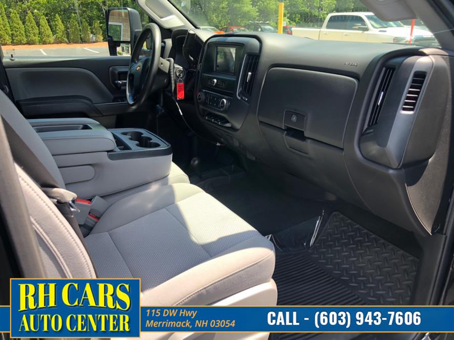 Used Chevrolet Silverado 2500HD Crew Cab 4WD 2018 | RH Cars LLC. Merrimack, New Hampshire Used Chevrolet Silverado 2500HD Crew Cab 4WD 2018 | RH Cars LLC. Merrimack, New Hampshire