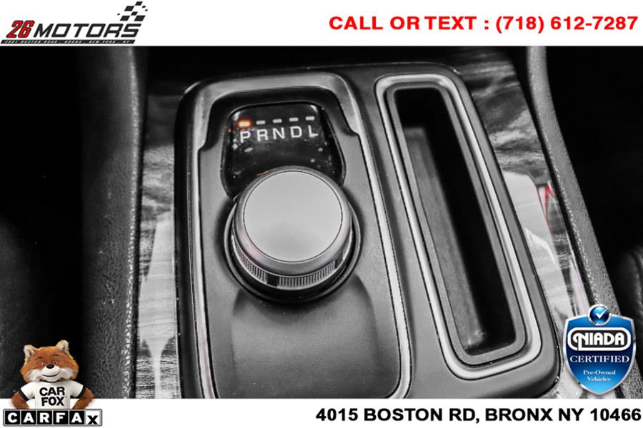 Used Chrysler 300 Touring RWD 2019 | 26 Motors Corp. Bronx, New York Used Chrysler 300 Touring RWD 2019 | 26 Motors Corp. Bronx, New York