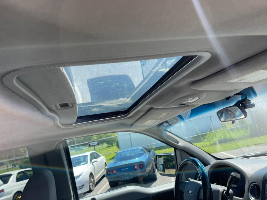 Used Ford F-150 Supercab 133" XLT 4WD 2005 | Mike And Tony Auto Sales, Inc. South Windsor, Connecticut Used Ford F-150 Supercab 133" XLT 4WD 2005 | Mike And Tony Auto Sales, Inc. South Windsor, Connecticut
