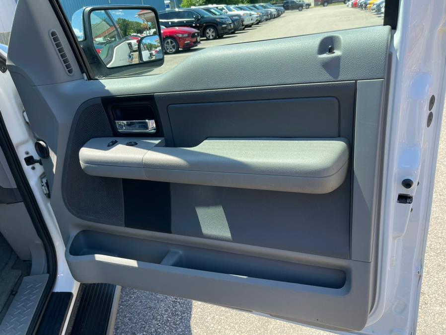 Used Ford F-150 Supercab 133" XLT 4WD 2005 | Mike And Tony Auto Sales, Inc. South Windsor, Connecticut Used Ford F-150 Supercab 133" XLT 4WD 2005 | Mike And Tony Auto Sales, Inc. South Windsor, Connecticut