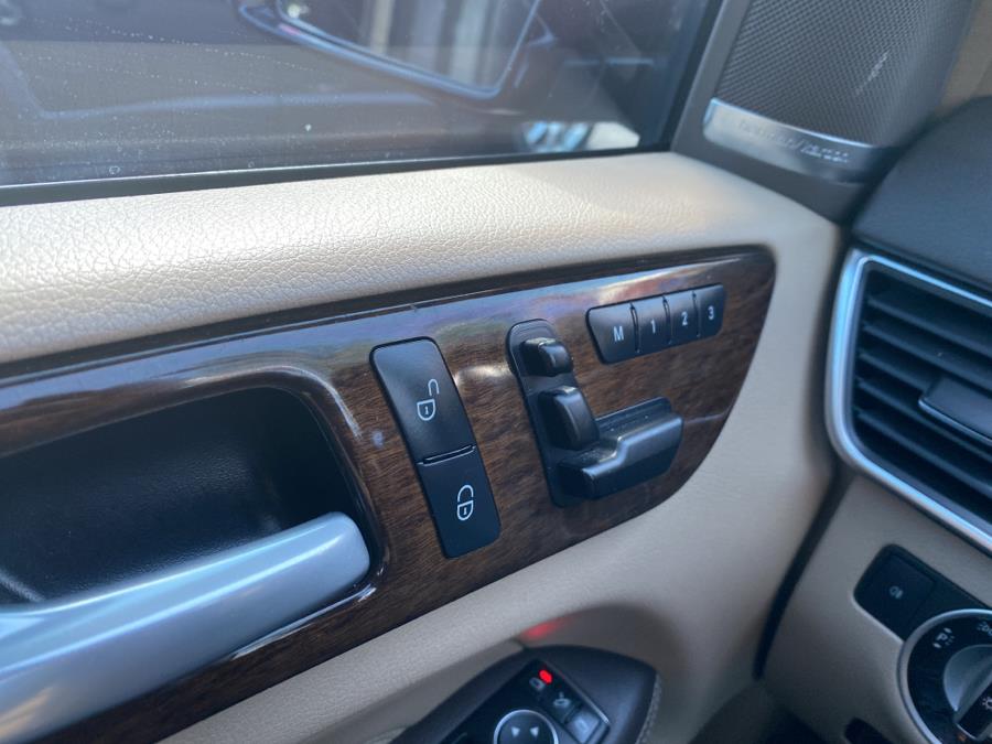 2013 Mercedes-Benz M-Class 4MATIC 4dr ML350, available for sale in Bronx, New York | Champion Auto Sales. Bronx, New York 2013 Mercedes-Benz M-Class 4MATIC 4dr ML350, available for sale in Bronx, New York | Champion Auto Sales. Bronx, New York