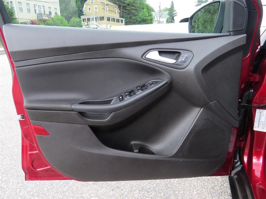 Used Ford Focus SE 4dr Sedan 2017 | Lake City Exports Inc. Auburn, Maine Used Ford Focus SE 4dr Sedan 2017 | Lake City Exports Inc. Auburn, Maine