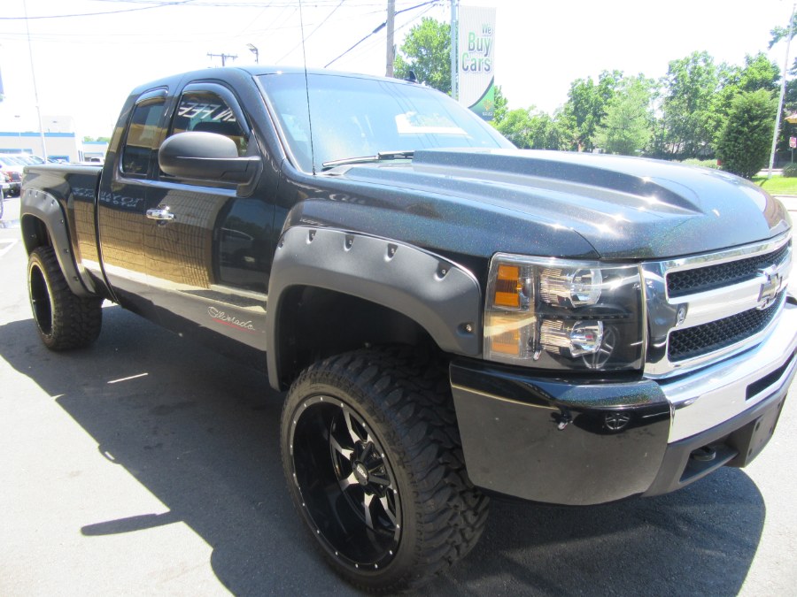 2010 Chevrolet Silverado 1500 4WD Ext Cab 143.5" LT, available for sale in Little Ferry, New Jersey | Royalty Auto Sales. Little Ferry, New Jersey 2010 Chevrolet Silverado 1500 4WD Ext Cab 143.5" LT, available for sale in Little Ferry, New Jersey | Royalty Auto Sales. Little Ferry, New Jersey