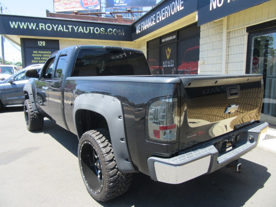 2010 Chevrolet Silverado 1500 4WD Ext Cab 143.5" LT, available for sale in Little Ferry, New Jersey | Royalty Auto Sales. Little Ferry, New Jersey 2010 Chevrolet Silverado 1500 4WD Ext Cab 143.5" LT, available for sale in Little Ferry, New Jersey | Royalty Auto Sales. Little Ferry, New Jersey