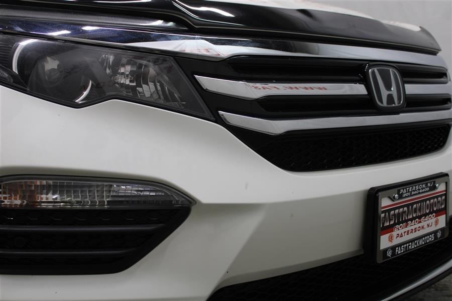 2016 Honda Pilot TOURING, available for sale in Paterson, New Jersey | Fast Track Motors. Paterson, New Jersey 2016 Honda Pilot TOURING, available for sale in Paterson, New Jersey | Fast Track Motors. Paterson, New Jersey
