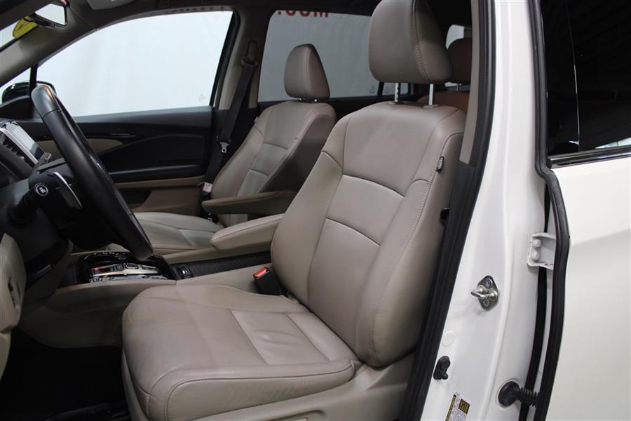 2016 Honda Pilot TOURING, available for sale in Paterson, New Jersey | Fast Track Motors. Paterson, New Jersey 2016 Honda Pilot TOURING, available for sale in Paterson, New Jersey | Fast Track Motors. Paterson, New Jersey