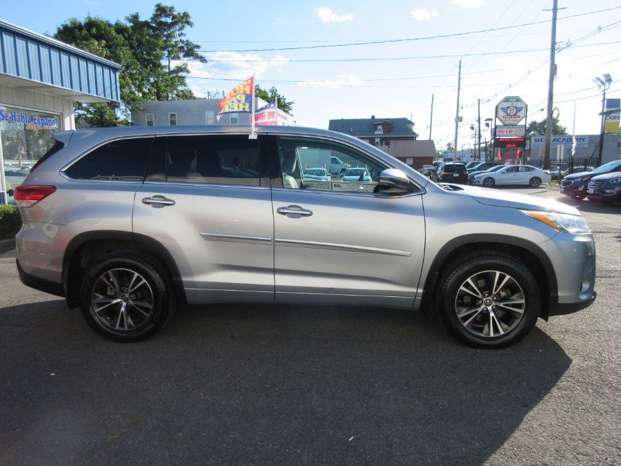 2018 Toyota Highlander LE V6 AWD (Natl), available for sale in Linden, New Jersey | Route 27 Auto Mall. Linden, New Jersey 2018 Toyota Highlander LE V6 AWD (Natl), available for sale in Linden, New Jersey | Route 27 Auto Mall. Linden, New Jersey