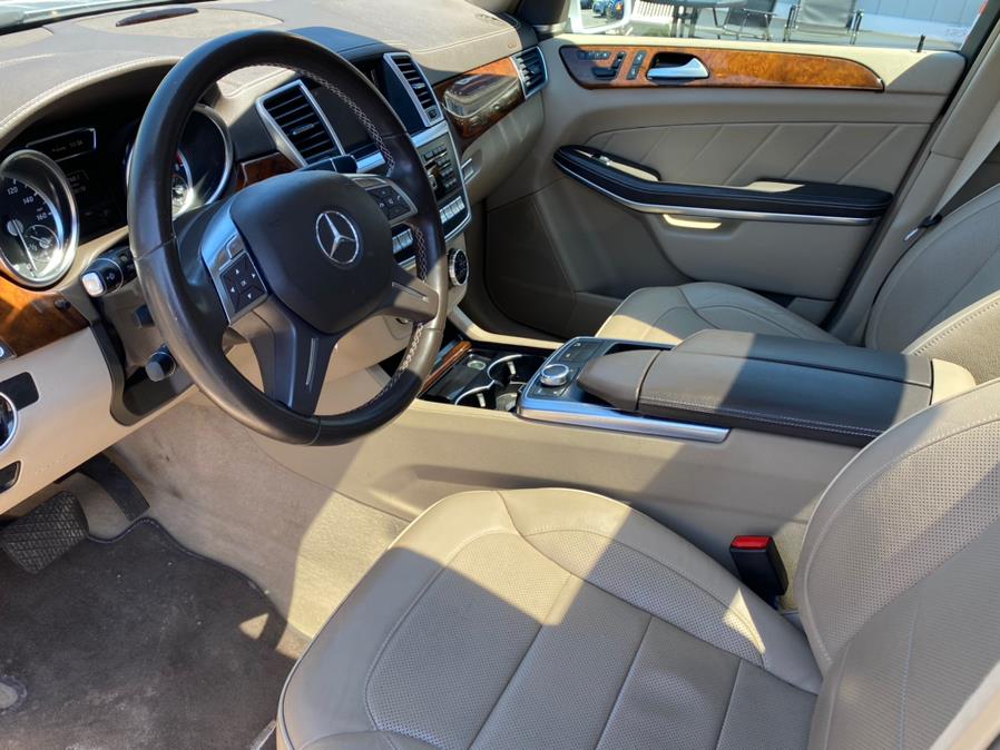 Used Mercedes-Benz GL-Class 4MATIC 4dr GL450 2013 | Lava Motors 2 Inc. Canton, Connecticut Used Mercedes-Benz GL-Class 4MATIC 4dr GL450 2013 | Lava Motors 2 Inc. Canton, Connecticut
