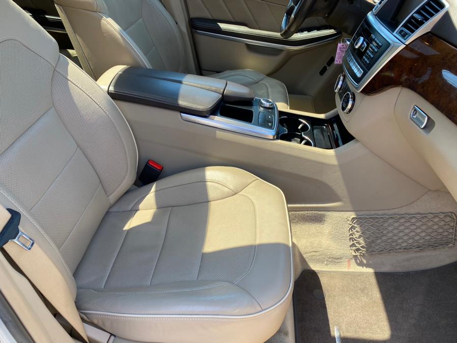 Used Mercedes-Benz GL-Class 4MATIC 4dr GL450 2013 | Lava Motors 2 Inc. Canton, Connecticut Used Mercedes-Benz GL-Class 4MATIC 4dr GL450 2013 | Lava Motors 2 Inc. Canton, Connecticut