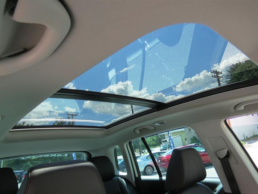 Used Volkswagen Tiguan SEL 4Motion AWD 4dr SUV 2014 | Lake City Exports Inc. Auburn, Maine Used Volkswagen Tiguan SEL 4Motion AWD 4dr SUV 2014 | Lake City Exports Inc. Auburn, Maine