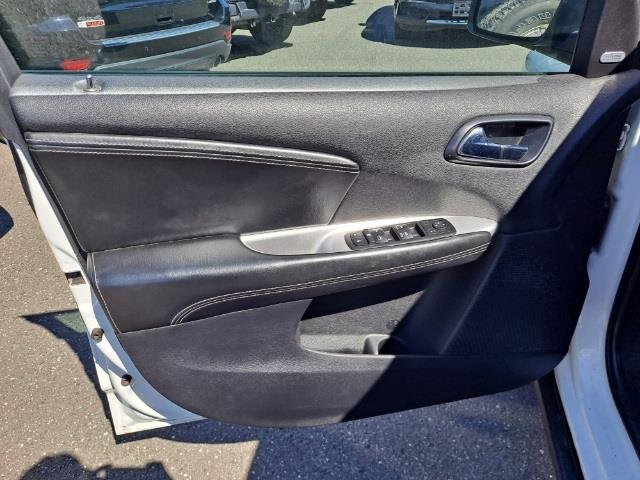 Used Dodge Journey R/T 2014 | Blasius Federal Road. Brookfield, Connecticut Used Dodge Journey R/T 2014 | Blasius Federal Road. Brookfield, Connecticut