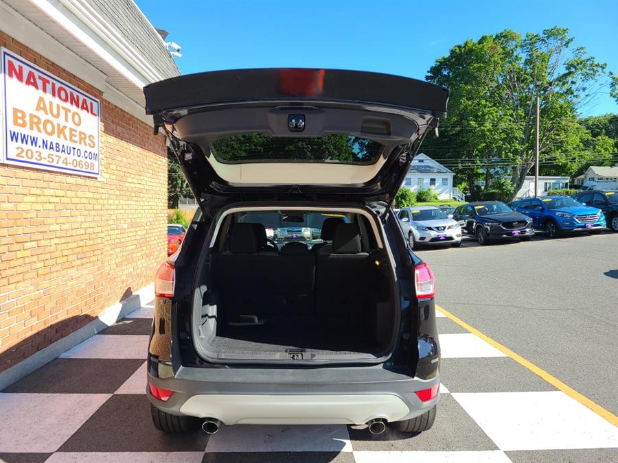 Used Ford Escape 4WD 4dr SE 2016 | National Auto Brokers, Inc.. Waterbury, Connecticut Used Ford Escape 4WD 4dr SE 2016 | National Auto Brokers, Inc.. Waterbury, Connecticut
