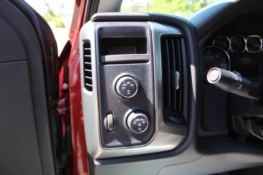 2016 Chevrolet Silverado 1500 4WD Double Cab 143.5" LT w/1LT, available for sale in Great Neck, New York | Great Neck Car Buyers & Sellers. Great Neck, New York 2016 Chevrolet Silverado 1500 4WD Double Cab 143.5" LT w/1LT, available for sale in Great Neck, New York | Great Neck Car Buyers & Sellers. Great Neck, New York