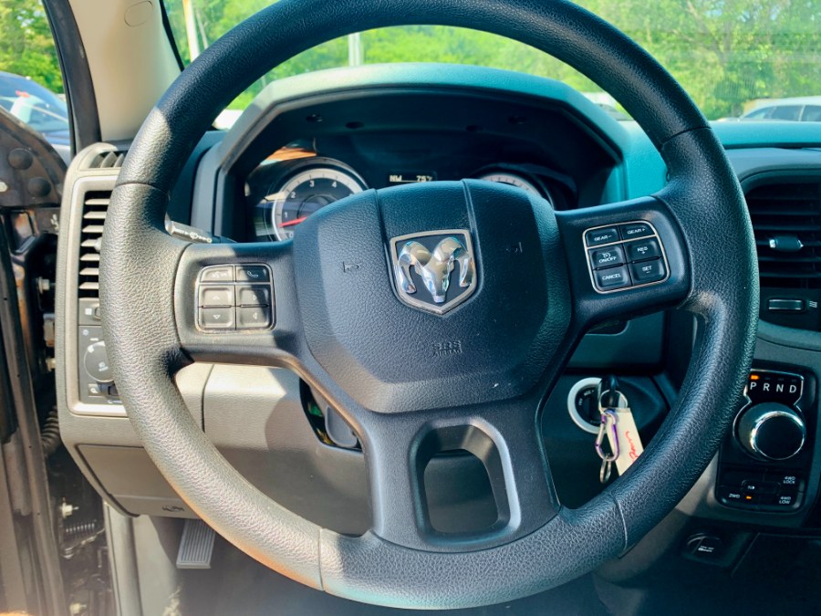 Used Ram 1500 Express 4x4 Quad Cab 6''4" Box 2018 | Second Street Auto Sales Inc. Manchester, New Hampshire Used Ram 1500 Express 4x4 Quad Cab 6''4" Box 2018 | Second Street Auto Sales Inc. Manchester, New Hampshire