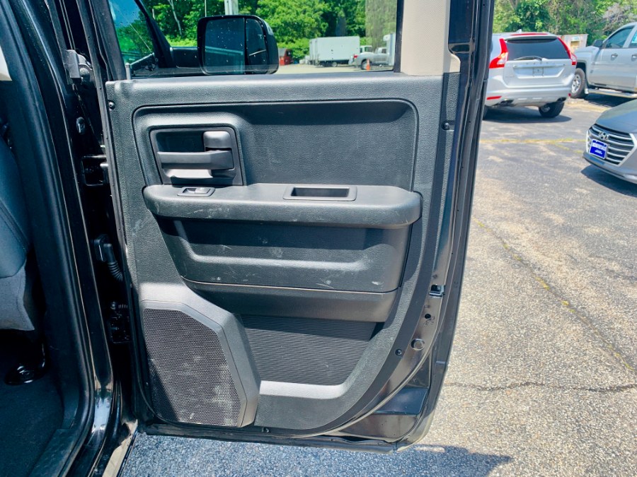 Used Ram 1500 Express 4x4 Quad Cab 6''4" Box 2018 | Second Street Auto Sales Inc. Manchester, New Hampshire Used Ram 1500 Express 4x4 Quad Cab 6''4" Box 2018 | Second Street Auto Sales Inc. Manchester, New Hampshire
