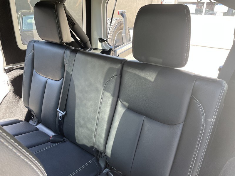 Used Jeep Wrangler Unlimited 4WD 4dr Sahara 2015 | Union Street Auto Sales. West Springfield, Massachusetts Used Jeep Wrangler Unlimited 4WD 4dr Sahara 2015 | Union Street Auto Sales. West Springfield, Massachusetts