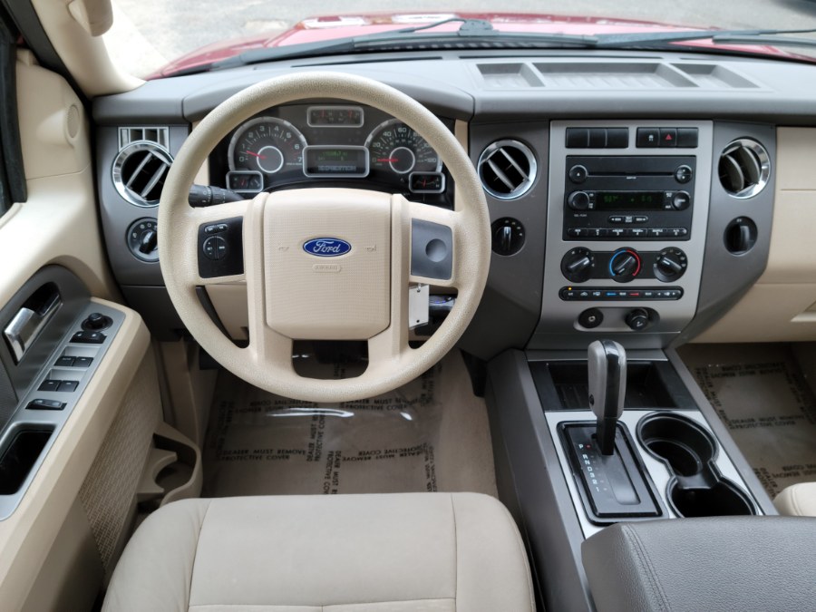 Used Ford Expedition 4WD 4dr XLT 3rd Raw 2007 | Toro Auto. East Windsor, Connecticut Used Ford Expedition 4WD 4dr XLT 3rd Raw 2007 | Toro Auto. East Windsor, Connecticut