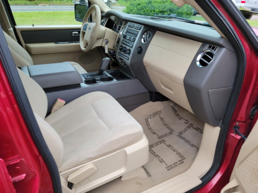 Used Ford Expedition 4WD 4dr XLT 3rd Raw 2007 | Toro Auto. East Windsor, Connecticut Used Ford Expedition 4WD 4dr XLT 3rd Raw 2007 | Toro Auto. East Windsor, Connecticut