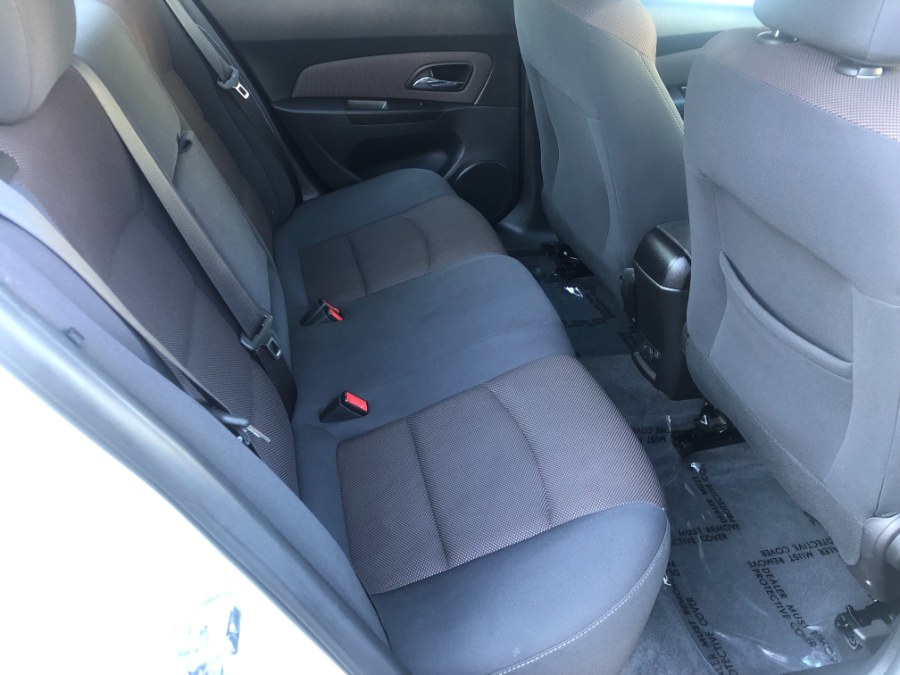 2015 Chevrolet Cruze 4dr Sdn Auto 1LT, available for sale in Bristol, Connecticut | Bristol Auto Center LLC. Bristol, Connecticut 2015 Chevrolet Cruze 4dr Sdn Auto 1LT, available for sale in Bristol, Connecticut | Bristol Auto Center LLC. Bristol, Connecticut