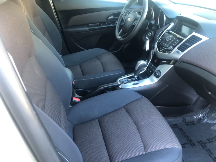 2015 Chevrolet Cruze 4dr Sdn Auto 1LT, available for sale in Bristol, Connecticut | Bristol Auto Center LLC. Bristol, Connecticut 2015 Chevrolet Cruze 4dr Sdn Auto 1LT, available for sale in Bristol, Connecticut | Bristol Auto Center LLC. Bristol, Connecticut