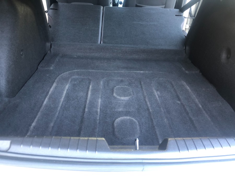 2015 Chevrolet Cruze 4dr Sdn Auto 1LT, available for sale in Bristol, Connecticut | Bristol Auto Center LLC. Bristol, Connecticut 2015 Chevrolet Cruze 4dr Sdn Auto 1LT, available for sale in Bristol, Connecticut | Bristol Auto Center LLC. Bristol, Connecticut