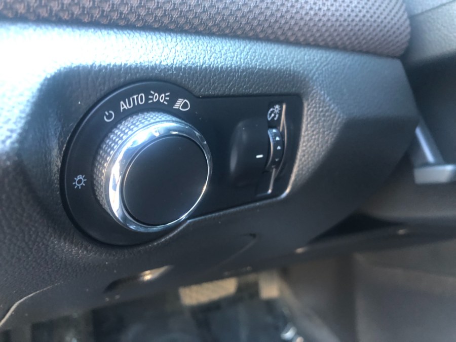2015 Chevrolet Cruze 4dr Sdn Auto 1LT, available for sale in Bristol, Connecticut | Bristol Auto Center LLC. Bristol, Connecticut 2015 Chevrolet Cruze 4dr Sdn Auto 1LT, available for sale in Bristol, Connecticut | Bristol Auto Center LLC. Bristol, Connecticut